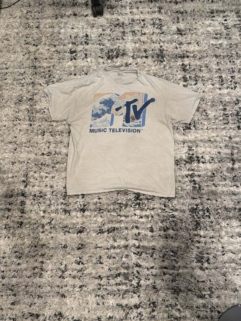 MTV Great Wave Off Kanagawa Japanese Art Graphic T-Shirt